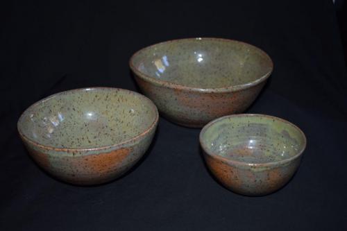 3 Nesting bowls separate