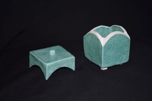 For Mom, with open lid